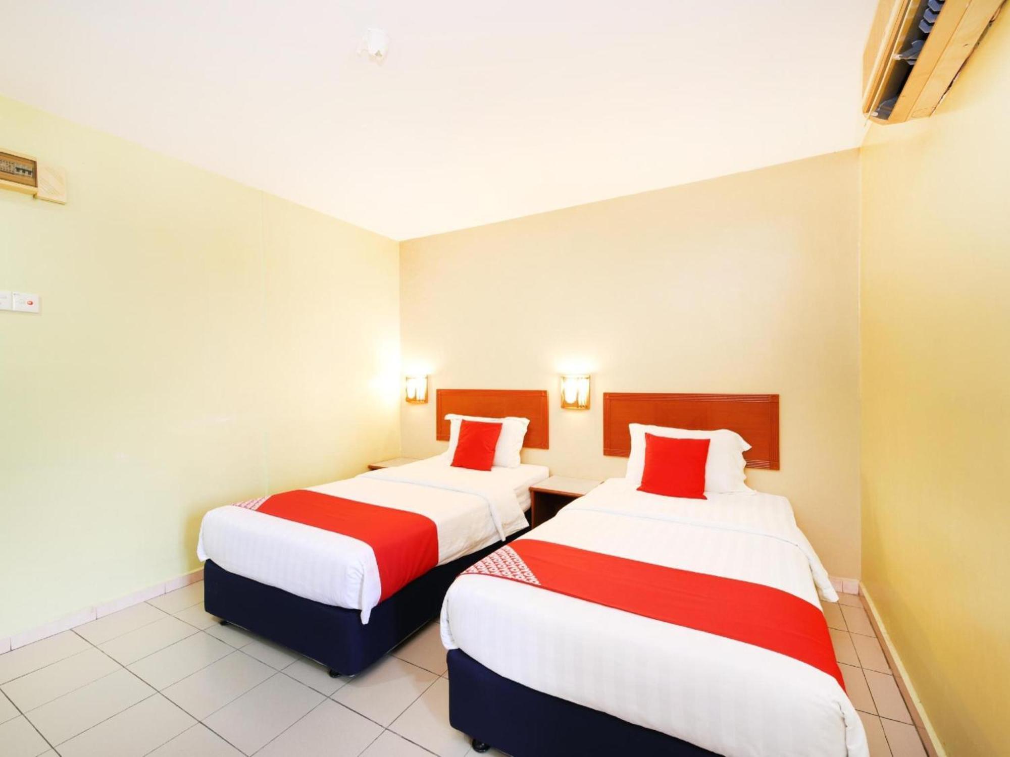 Super Oyo 447 Comfort Hotel Meru Kelang Zewnętrze zdjęcie