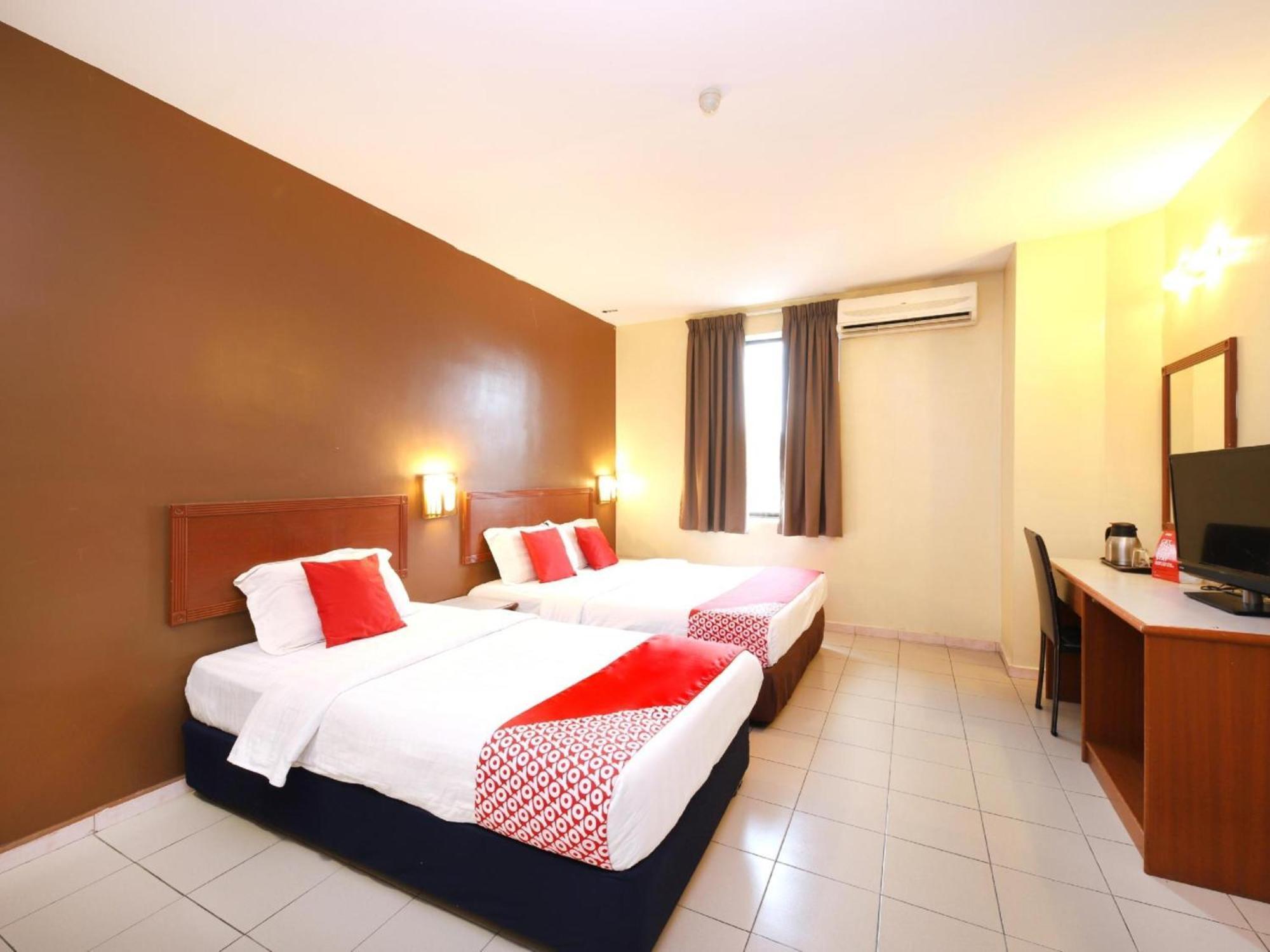 Super Oyo 447 Comfort Hotel Meru Kelang Zewnętrze zdjęcie