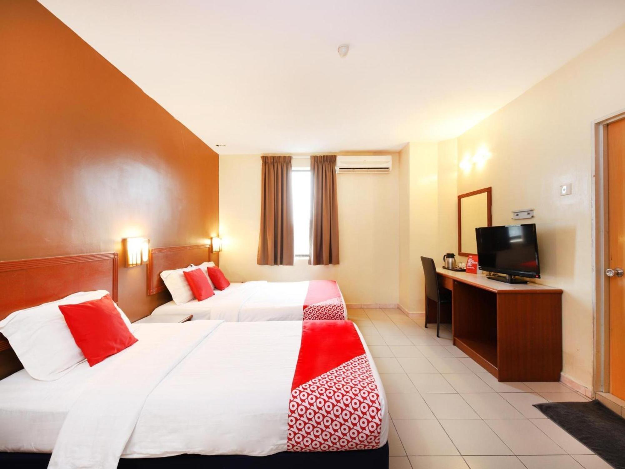 Super Oyo 447 Comfort Hotel Meru Kelang Zewnętrze zdjęcie