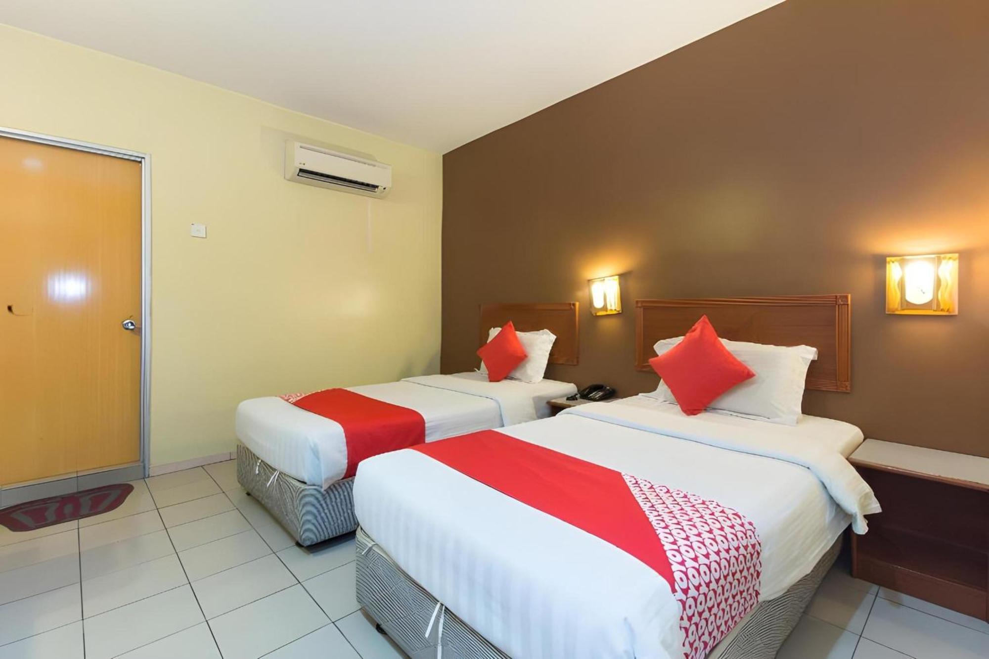Super Oyo 447 Comfort Hotel Meru Kelang Zewnętrze zdjęcie