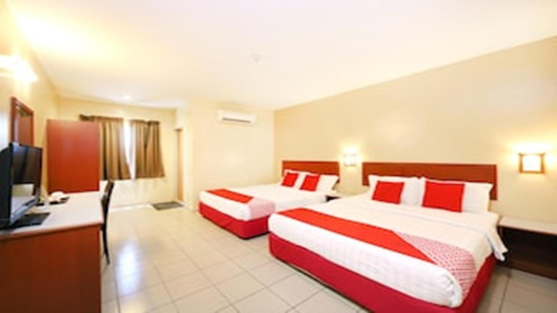 Super Oyo 447 Comfort Hotel Meru Kelang Zewnętrze zdjęcie
